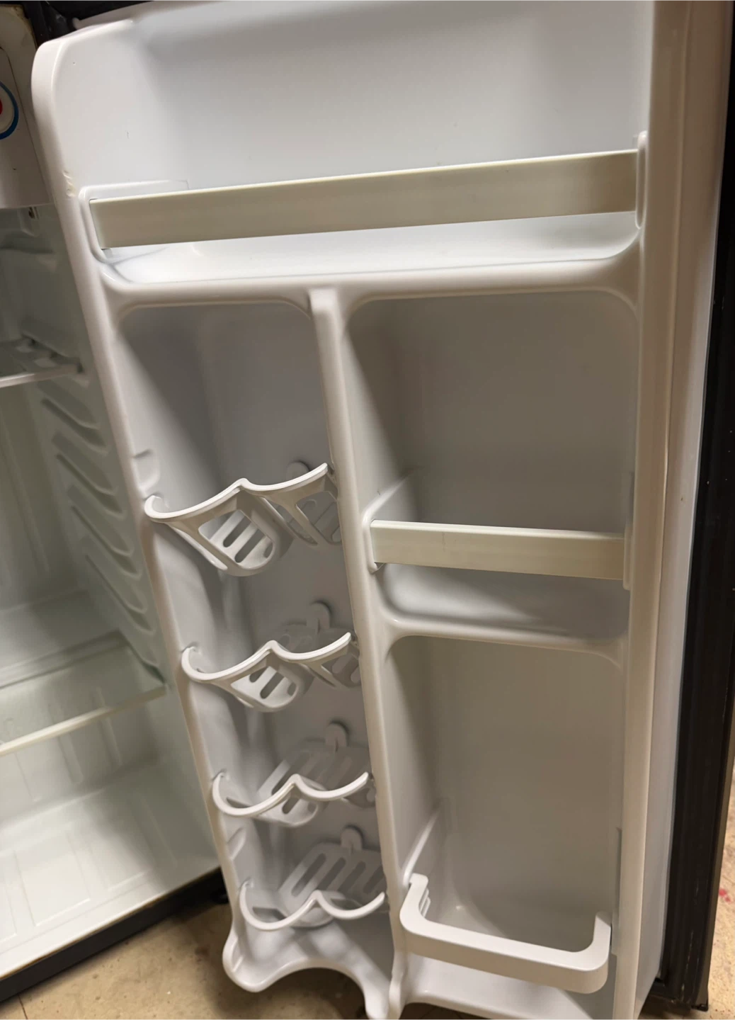 Danby Designer Mini Fridge - photo 2