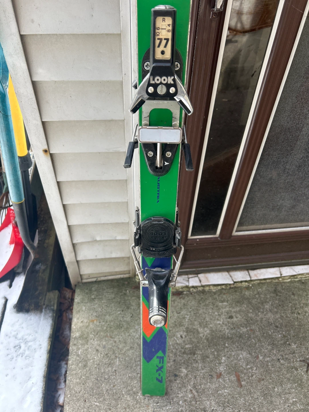 Fischer FX-7 Skis with Look Bindings - photo 5