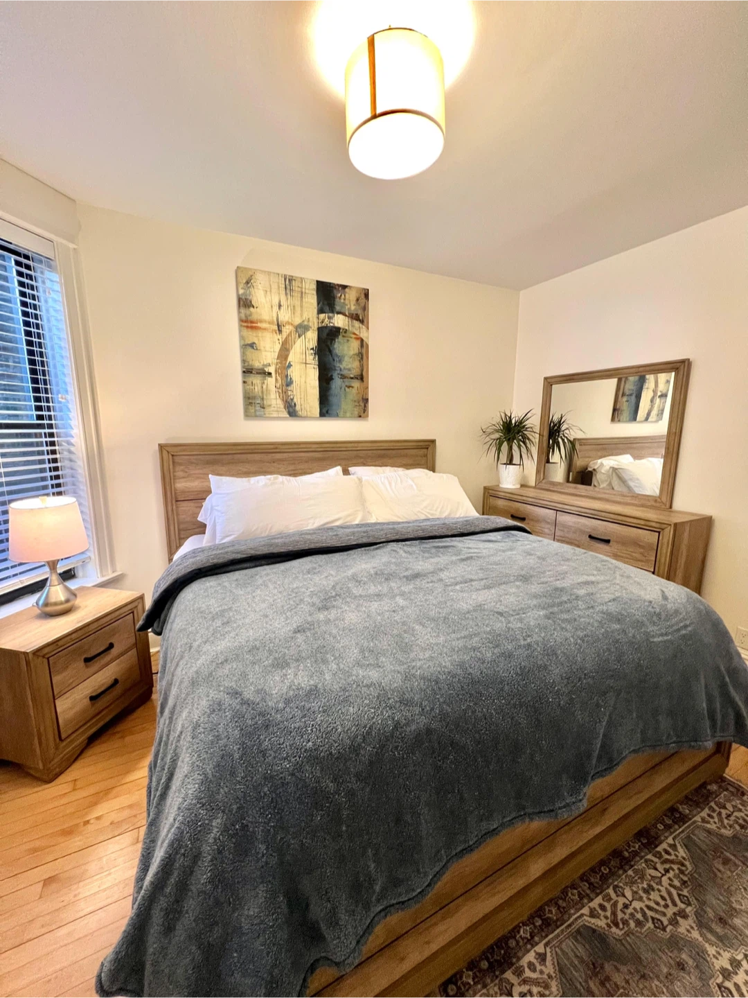 Wooden King Size Bedroom Set - photo 3