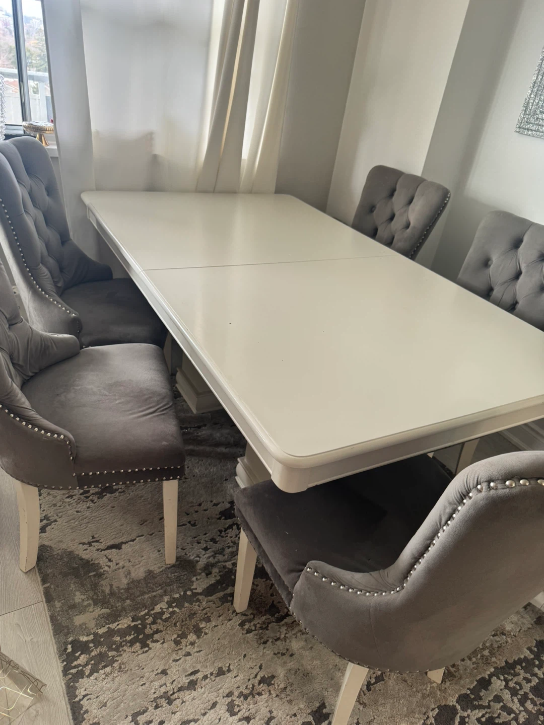 White Dining Table with Grey Tufted Chairs - photo 5