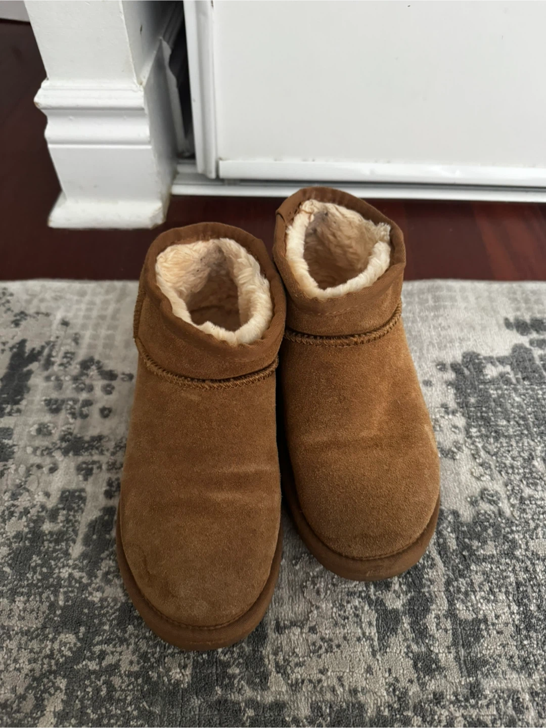 Ugg Brown Suede Sheepskin Boots - Size 36 - photo 2