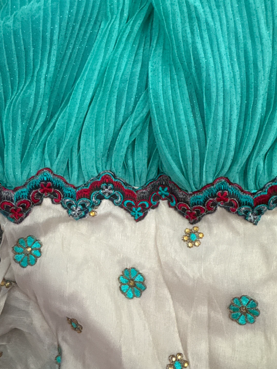 Girls' embellished dress - photo 2