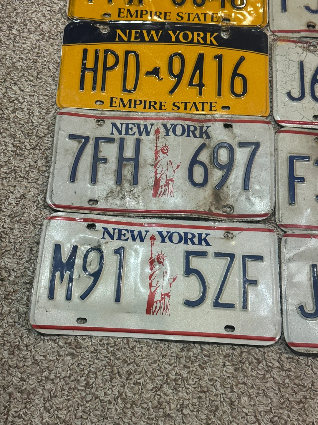 Lot of 16 New York License Plates - photo 4