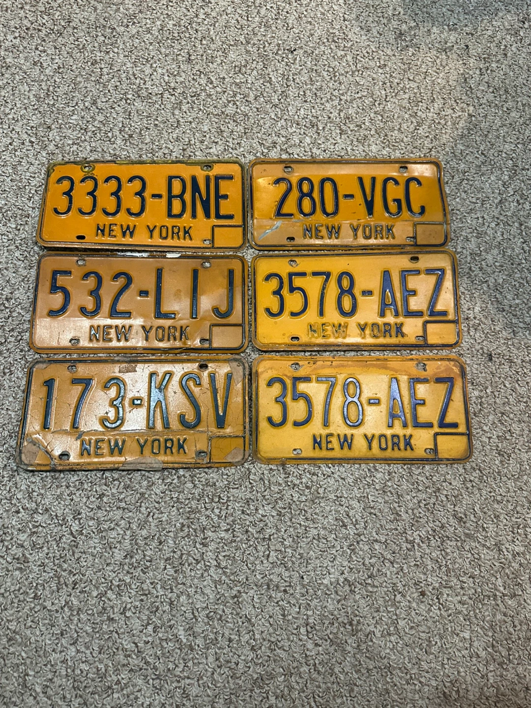 Lot of 16 New York License Plates - photo 2