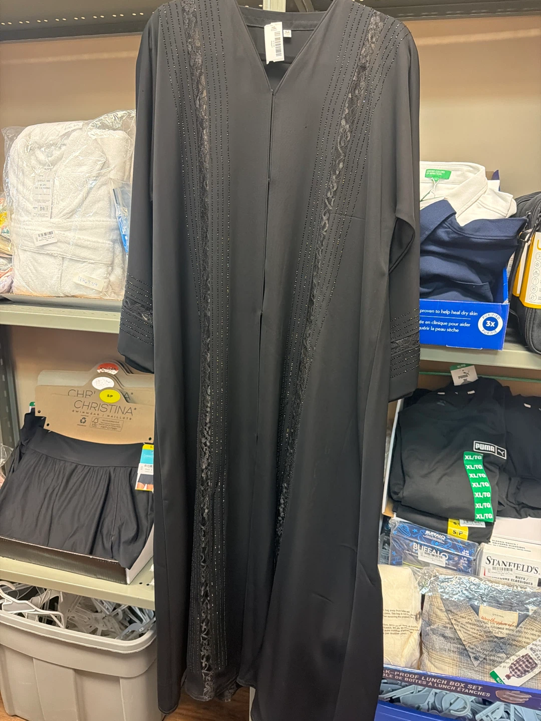 Black Abaya with Lace and Beaded Detail - photo 3