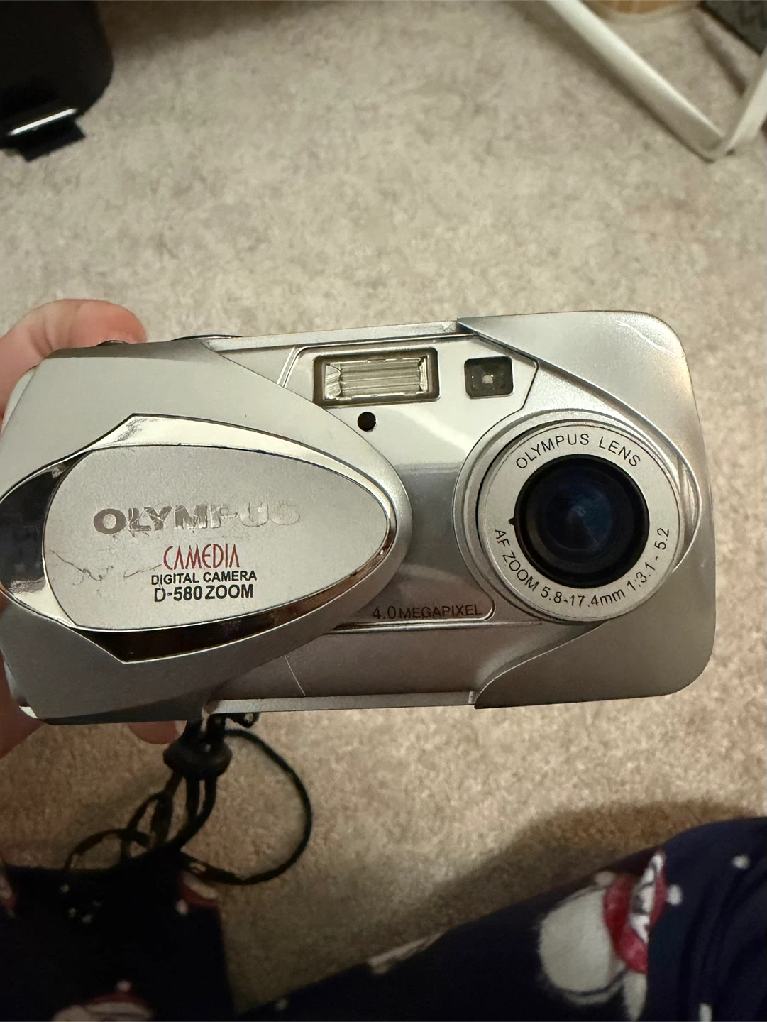 Olympus CAMEDIA D-580 ZOOM Digital Camera - photo 4