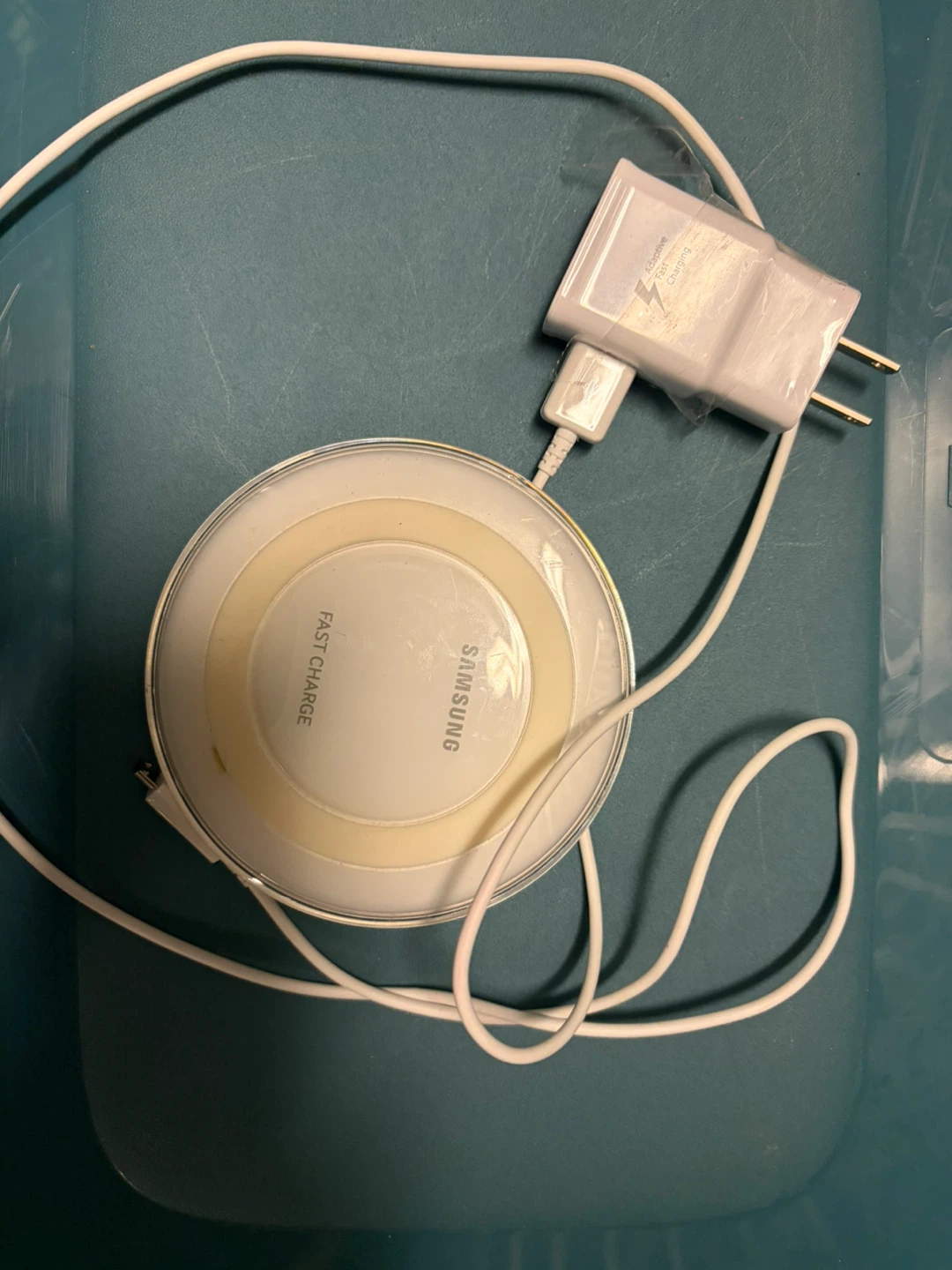 Samsung Wireless Fast Charger Pad and Adapter