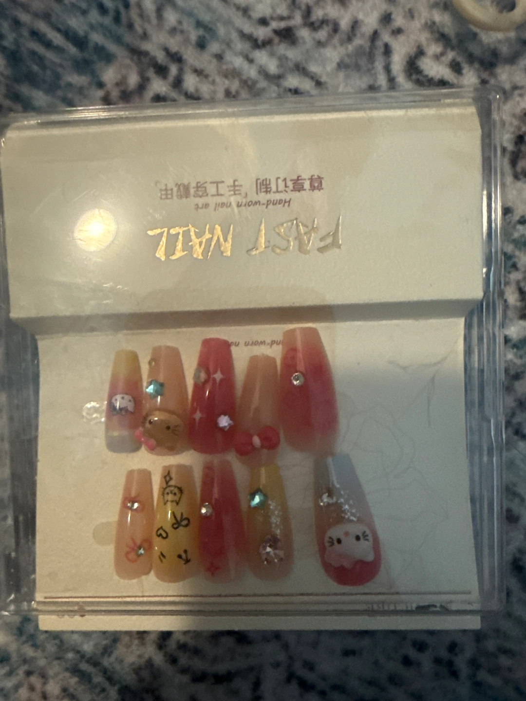 FAST NAIL Hand-Worn Press-On Nails