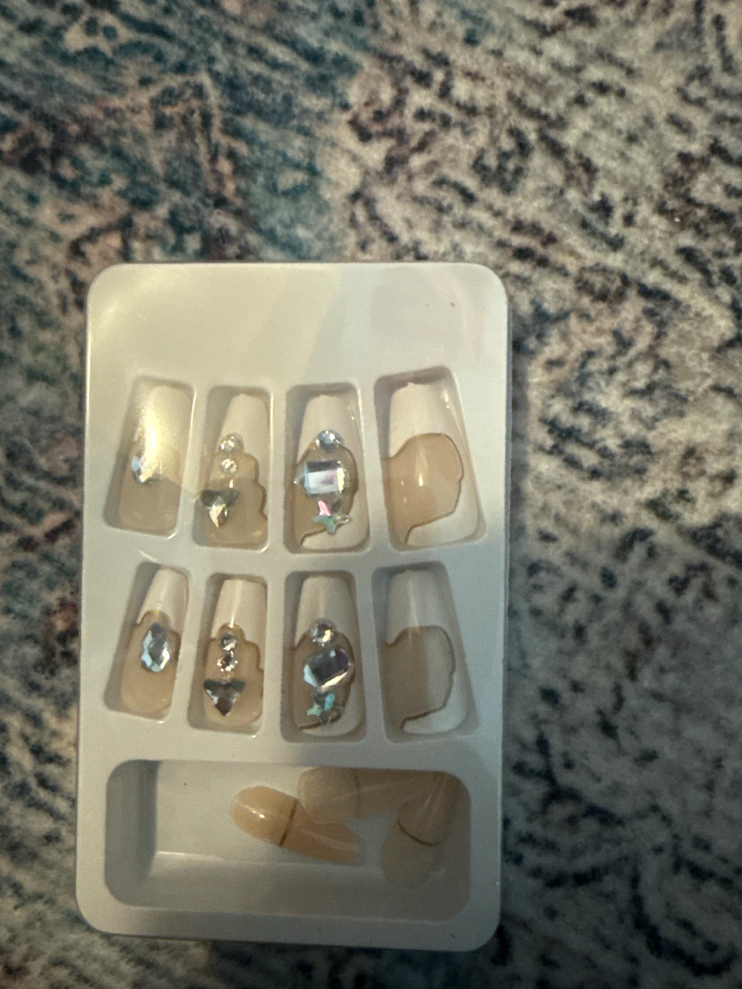 Press-on Nails with Rhinestone Embellishments