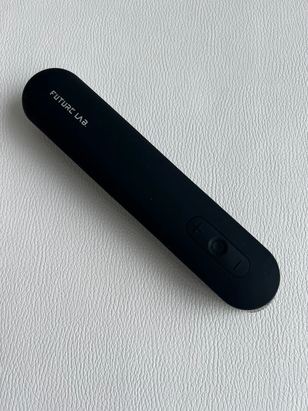 FUTURE LAB. Black Heated Comb - photo 2