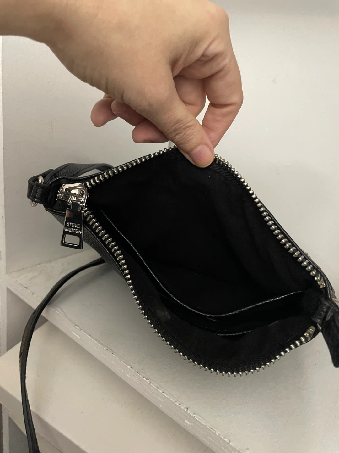 Steve Madden Black Leather Crossbody Bag - photo 2