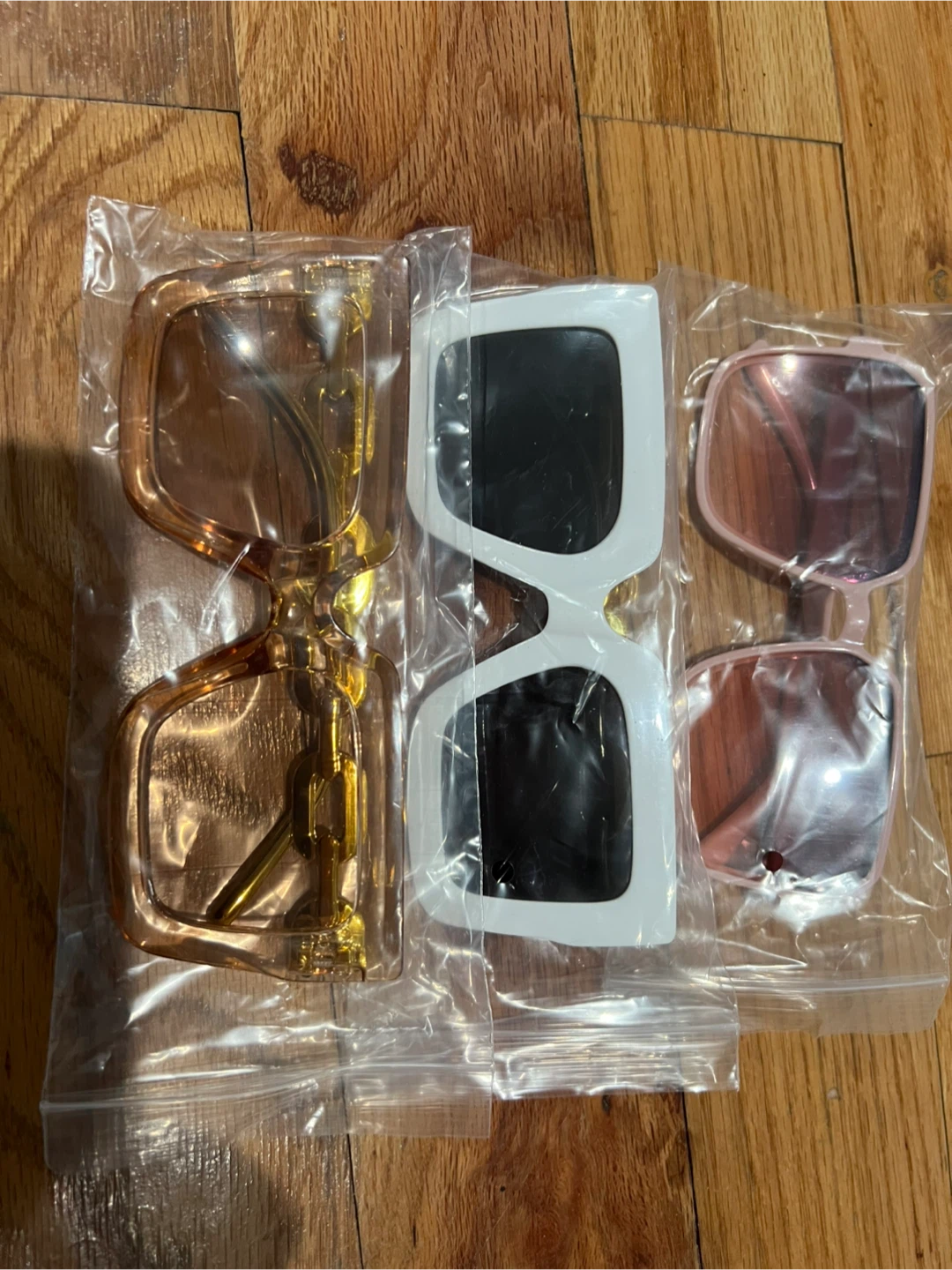 10Pairs of Fashion Sunglasses - Assorted Colors - photo 3