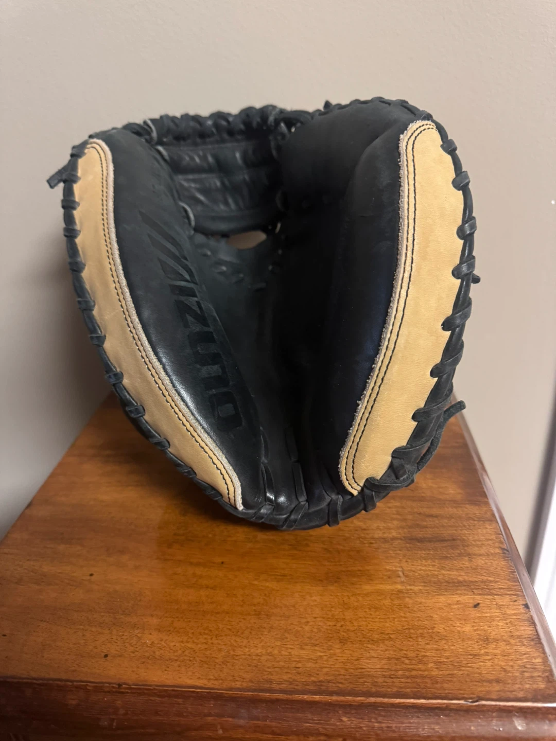 Mizuno Baseball Catcher’s Mitt CXC 26 - photo 2