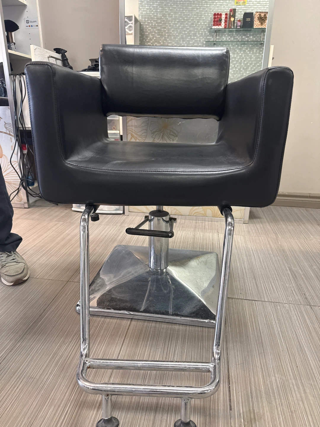 Black Salon Styling Chair