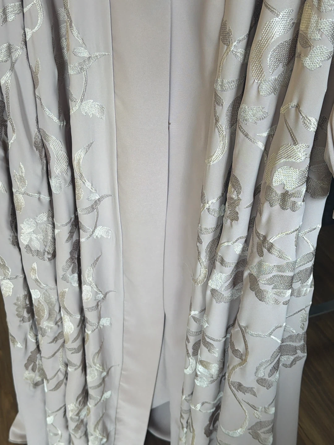 Pink Embroidered Abaya - photo 4