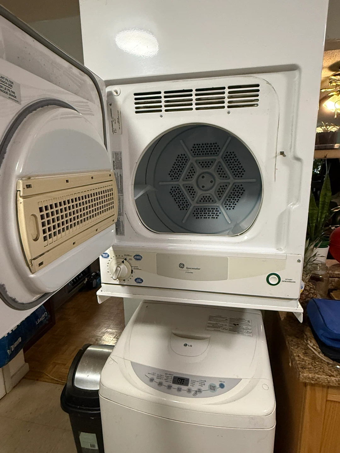 Spacemaker Stackable LG Washer GE Dryer Combo - photo 4
