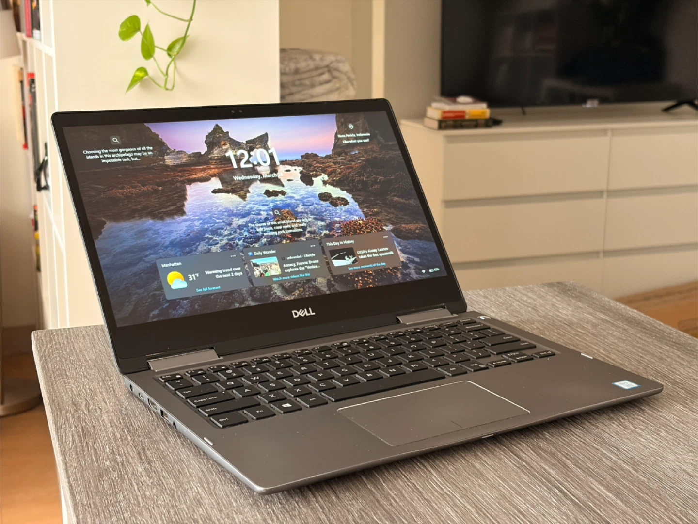 Dell Inspiron 7373 2-in-1 Laptop — i7 / 16GB / 256GB SSD - photo 2