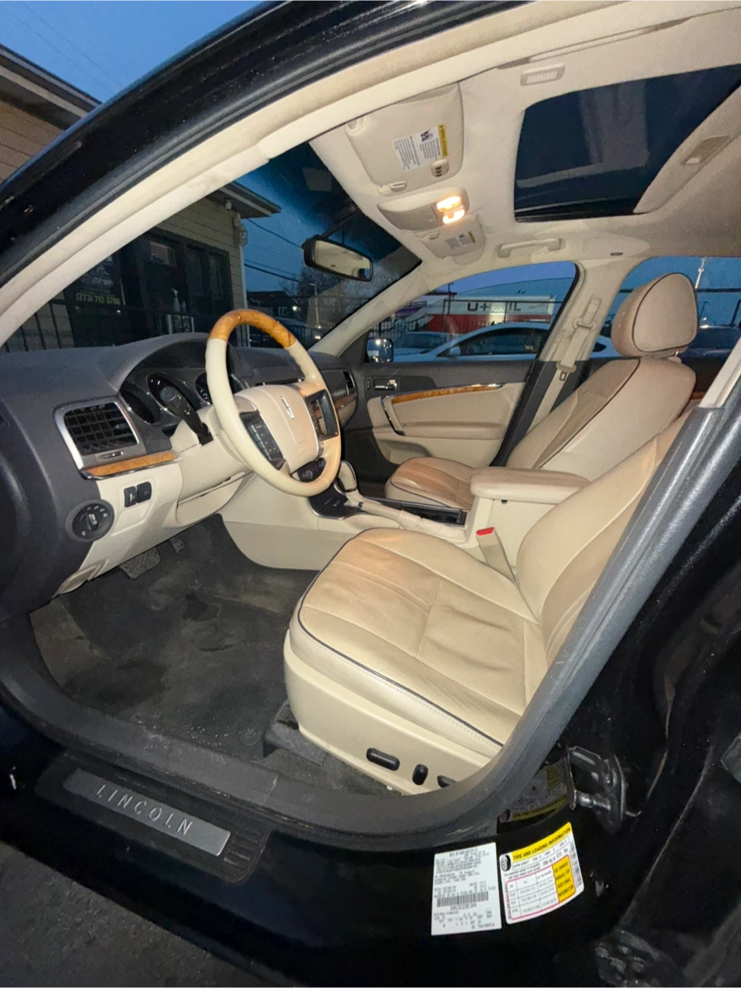 Black Lincoln MKZ Sedan 2012 - photo 5