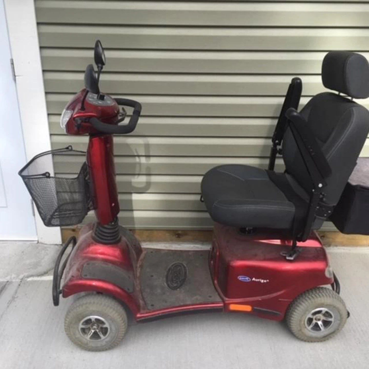 Invacare Auriga Deluxe Mobility Scooter - Red - photo 2