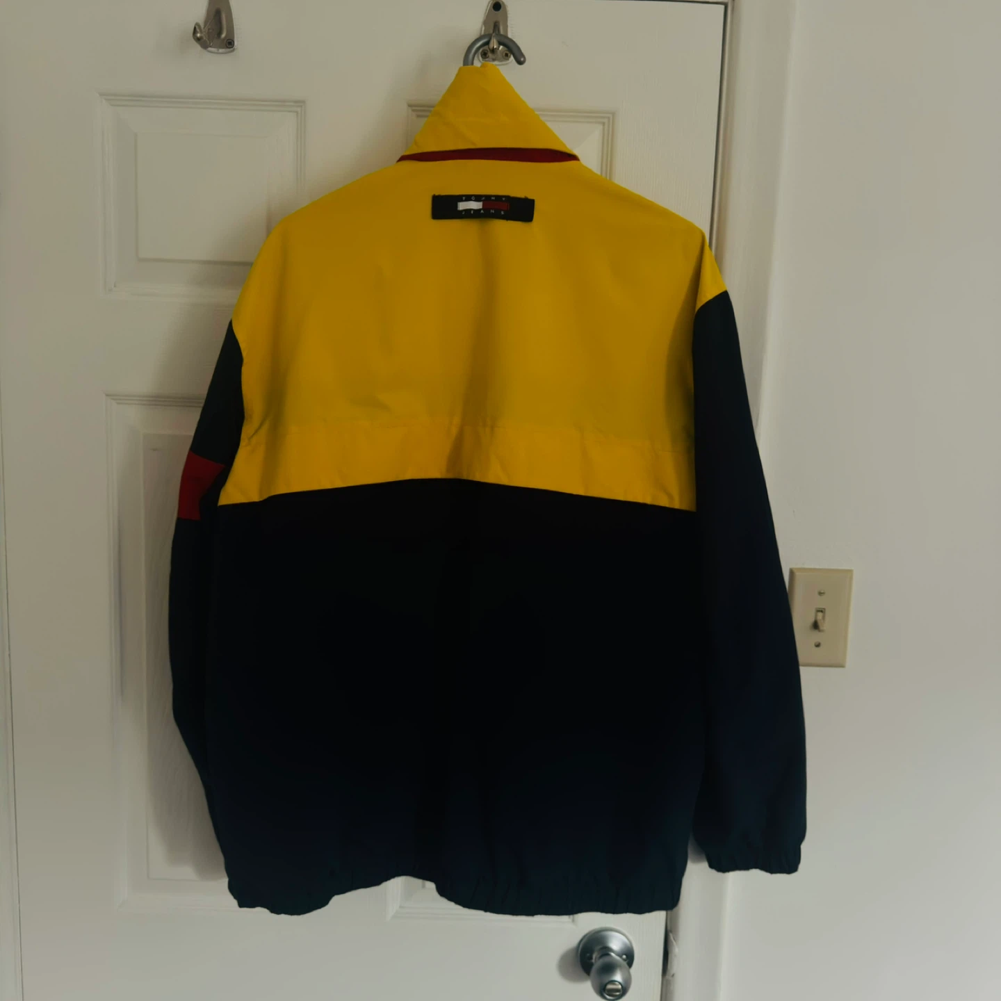 Tommy Jeans Reversible Chicago Hooded Jacket (Large) - photo 2
