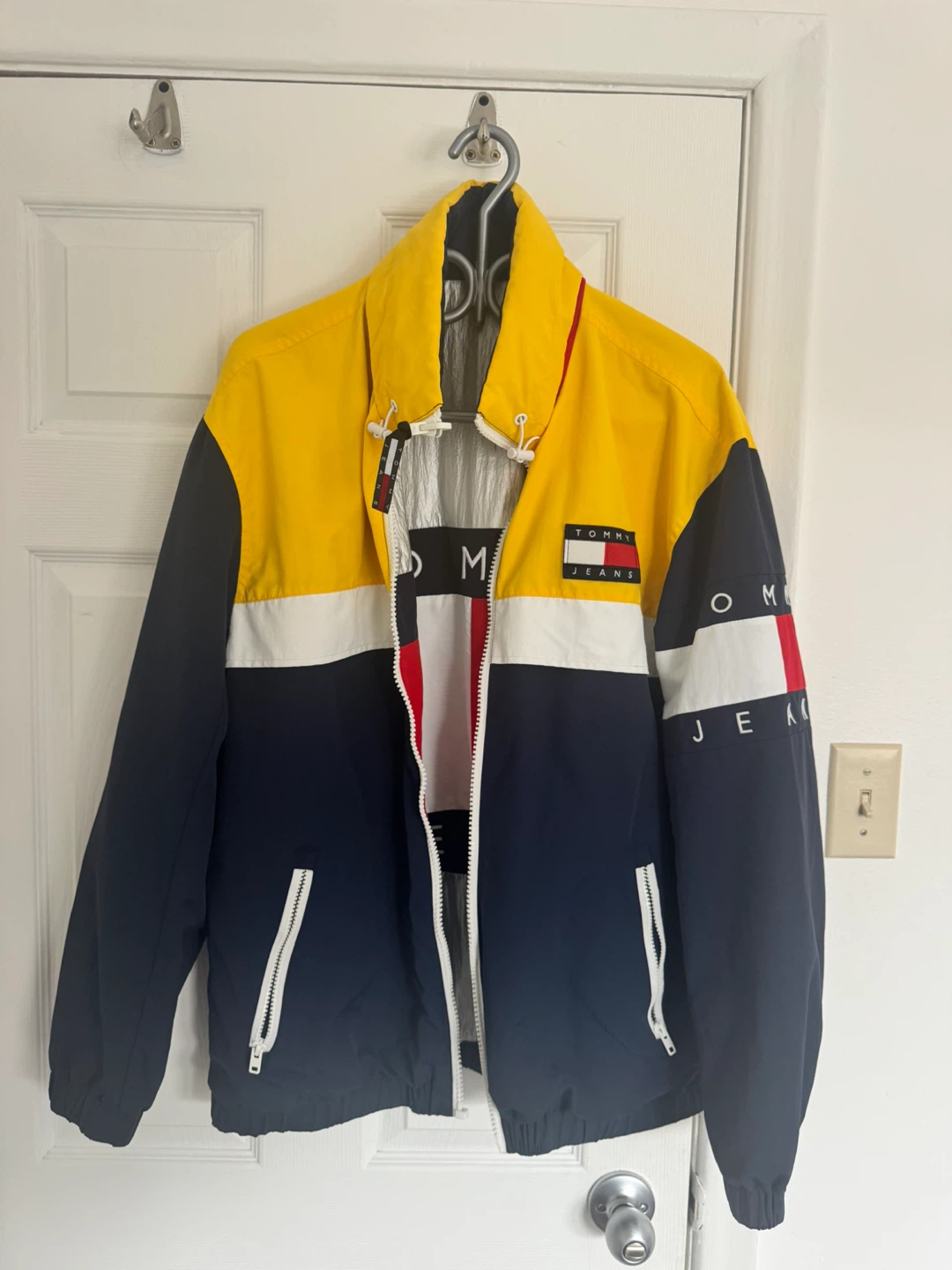 Tommy Jeans Reversible Chicago Hooded Jacket (Large)