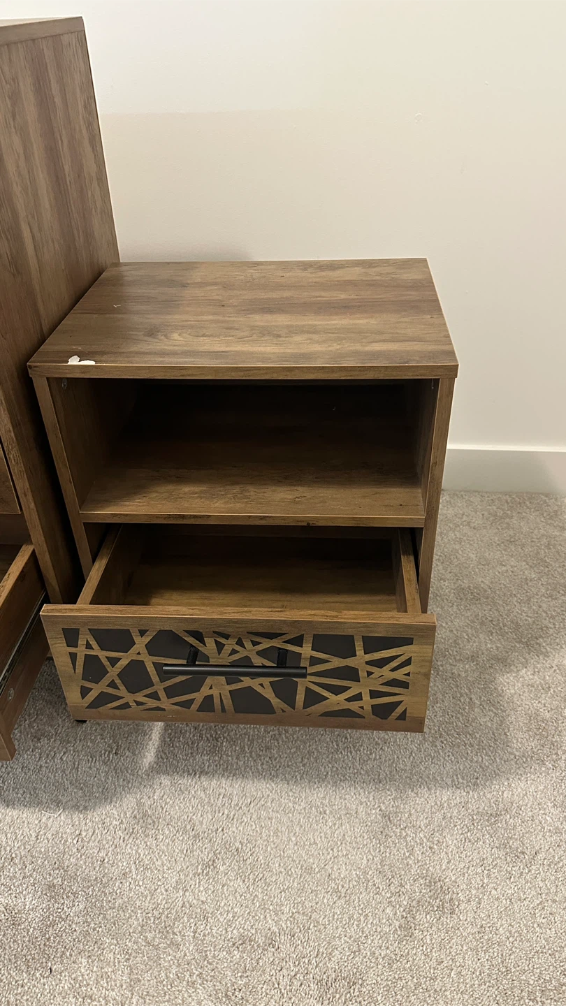 6-drawer chest and matching nightstand - photo 3