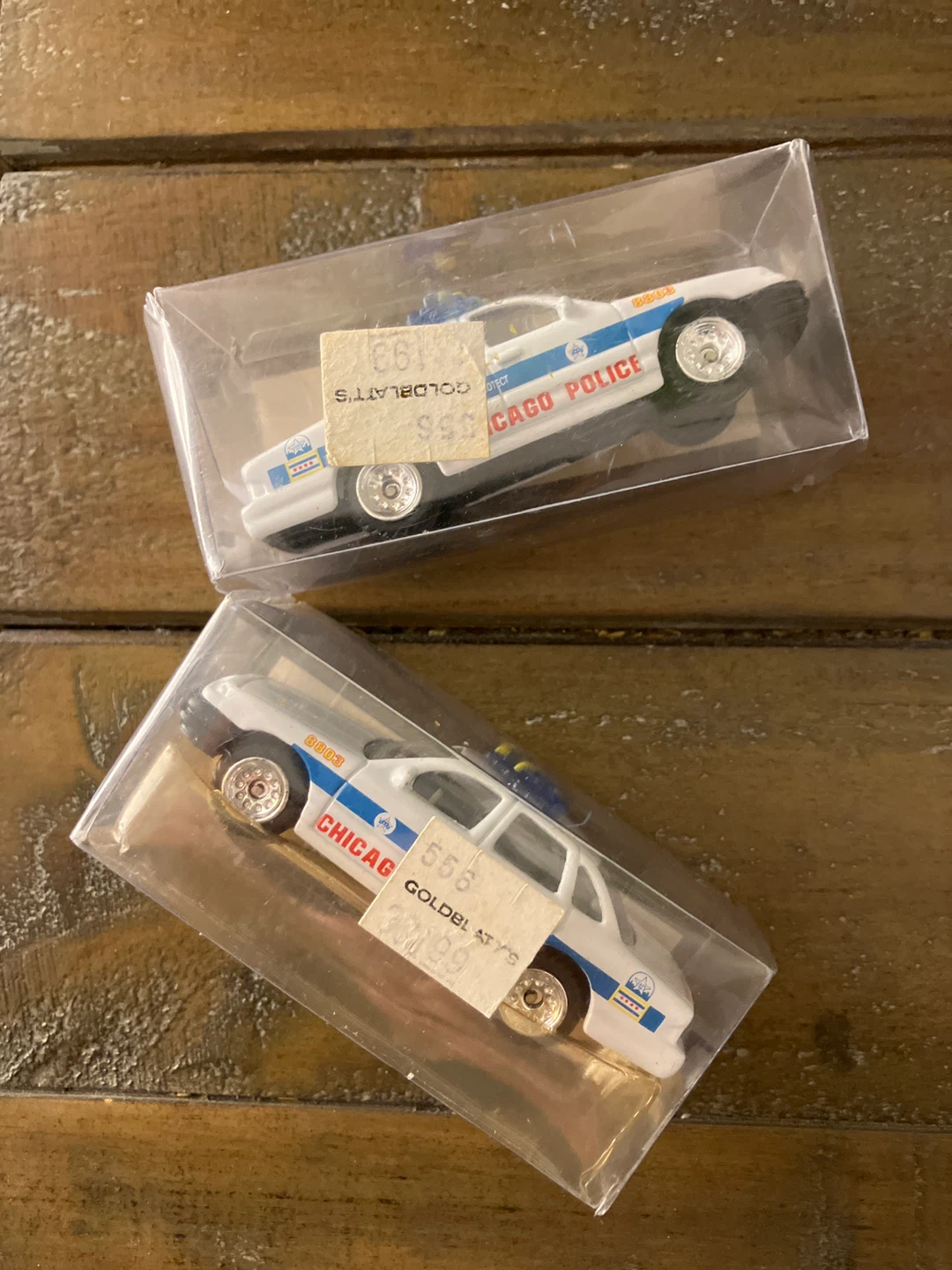 2 Diecast Chicago Police Cars - photo 3