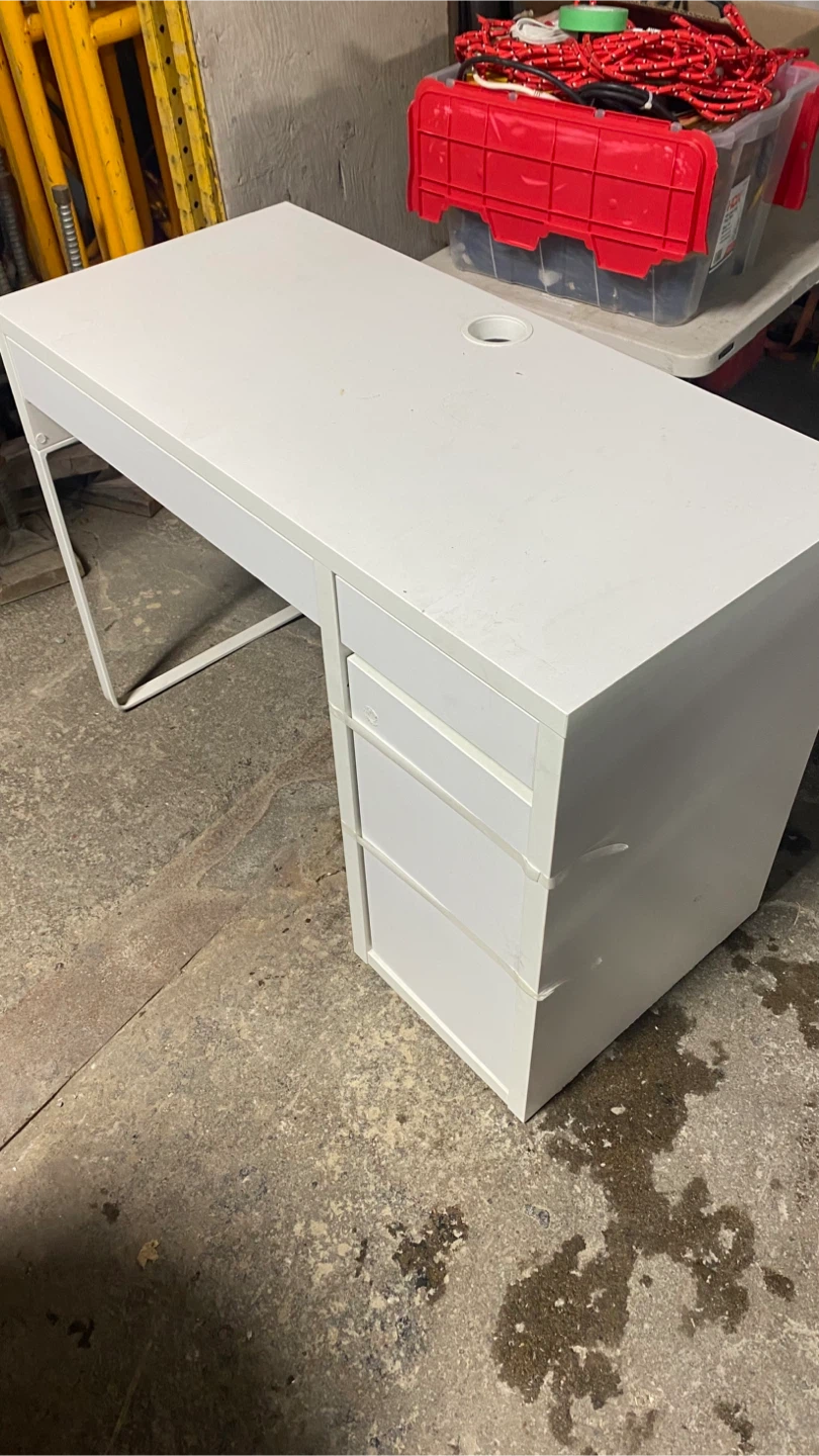IKEA MICKE White Desk with Drawers