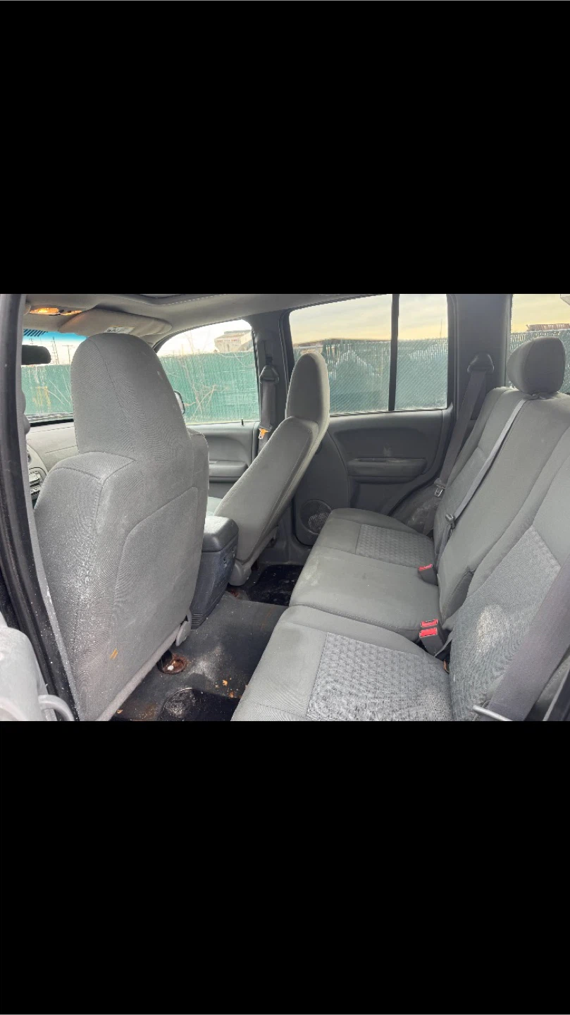 2007 Black Jeep Liberty SUV - photo 3