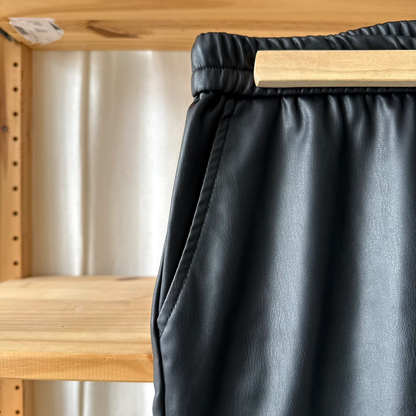 ZARA Black Faux Leather Cargo Jogger Pants - photo 3