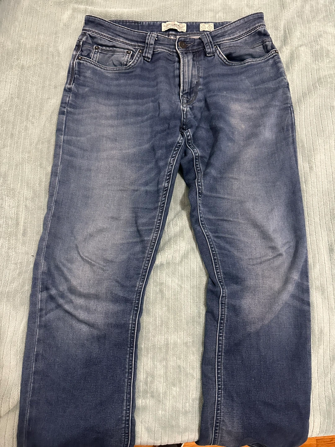 Hang Ten Navy Hoodie and Blue Jeans - photo 4