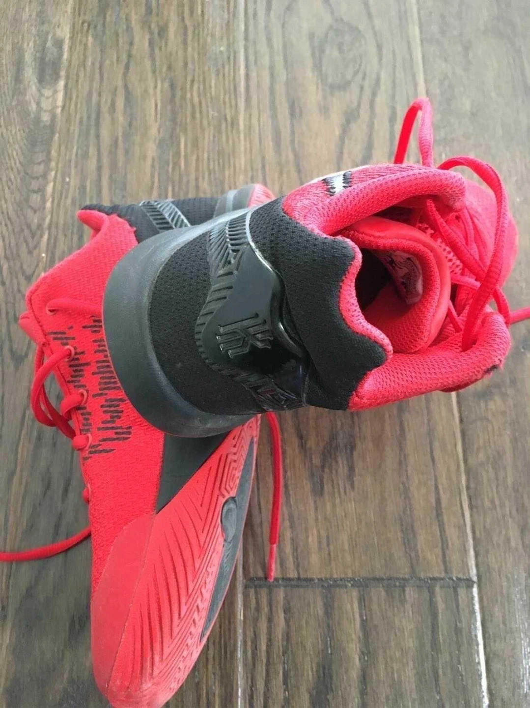 Kids Nike Kyrie Red Basketball Shoes - Size 6 - photo 4