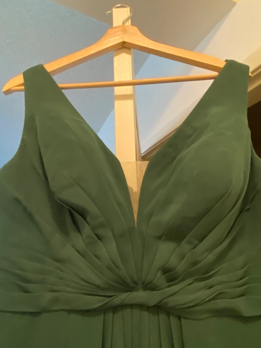 V-Neck Sleeveless Maxi Dress - Forest Green