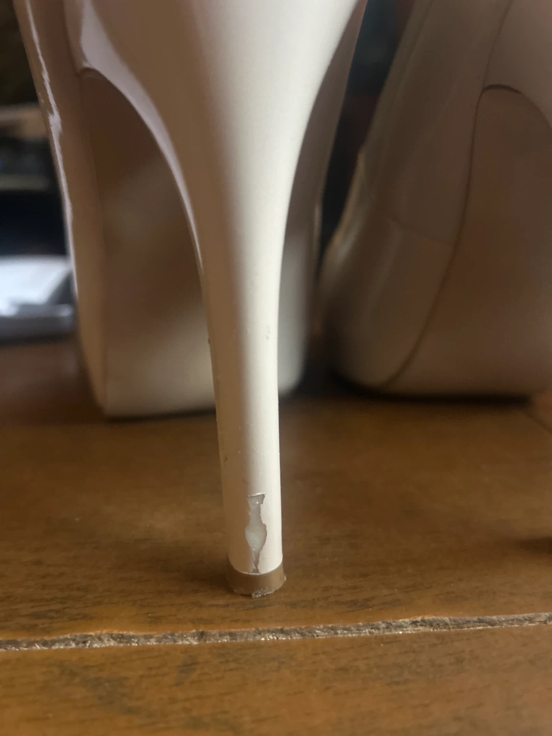 Guess Peep Toe Heels - Cream Patent size 8 - photo 5