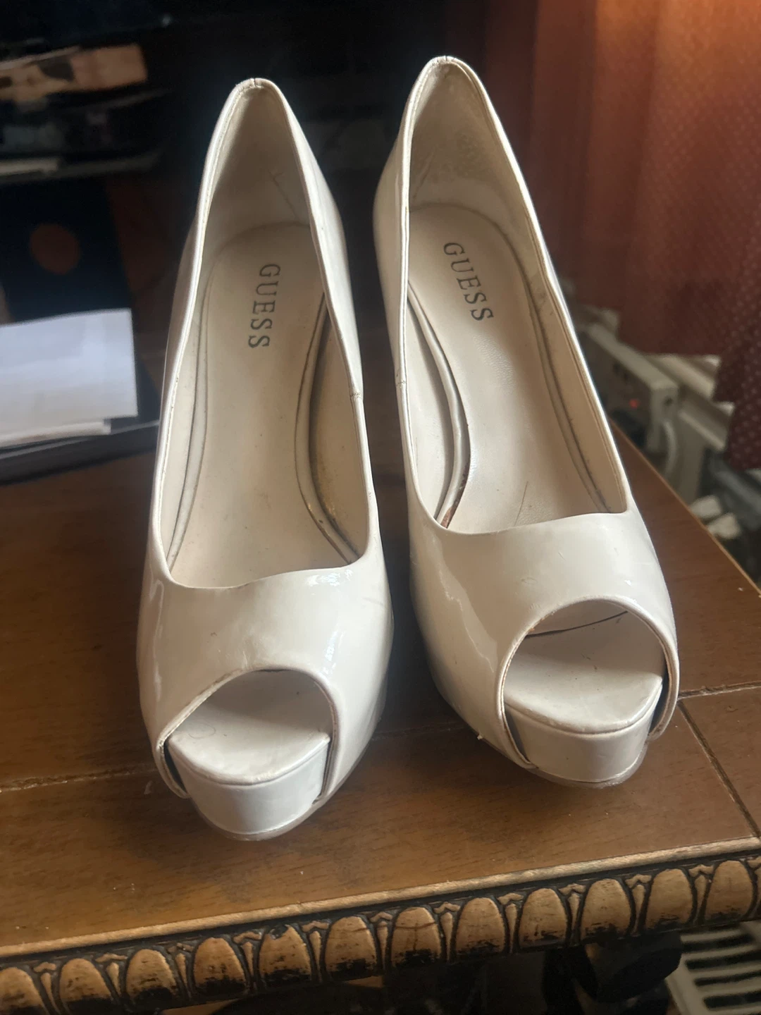 Guess Peep Toe Heels - Cream Patent size 8 - photo 2