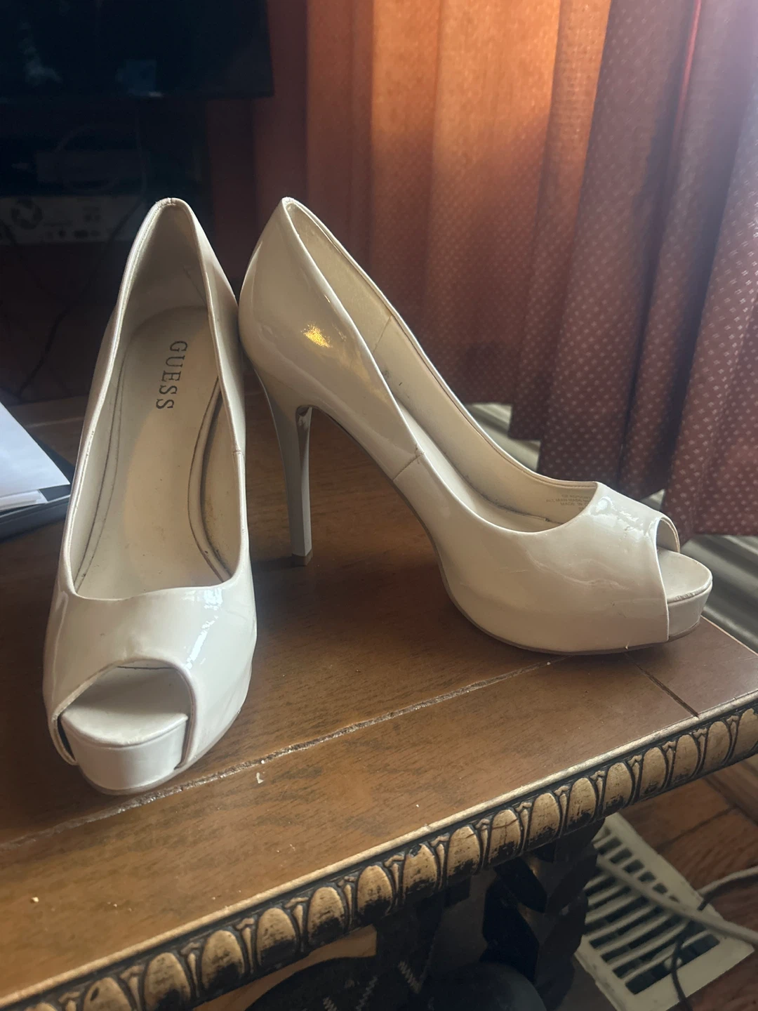 Guess Peep Toe Heels - Cream Patent size 8 - photo 3