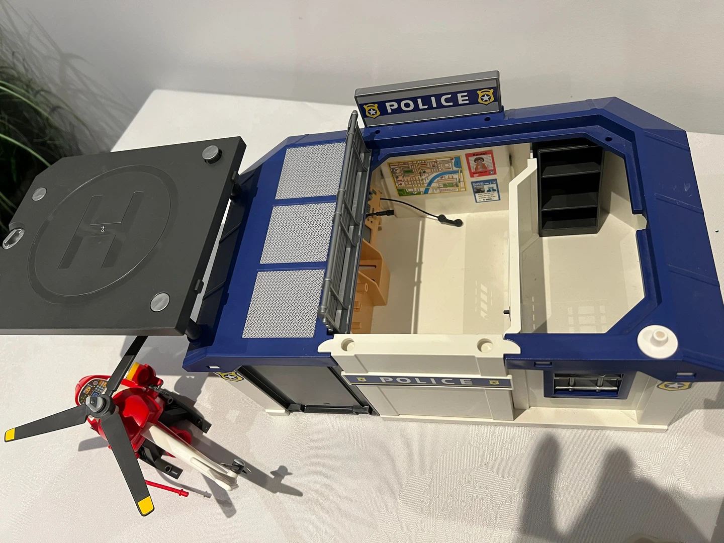 Playmobil Police Station and Vehicles Playset - photo 3