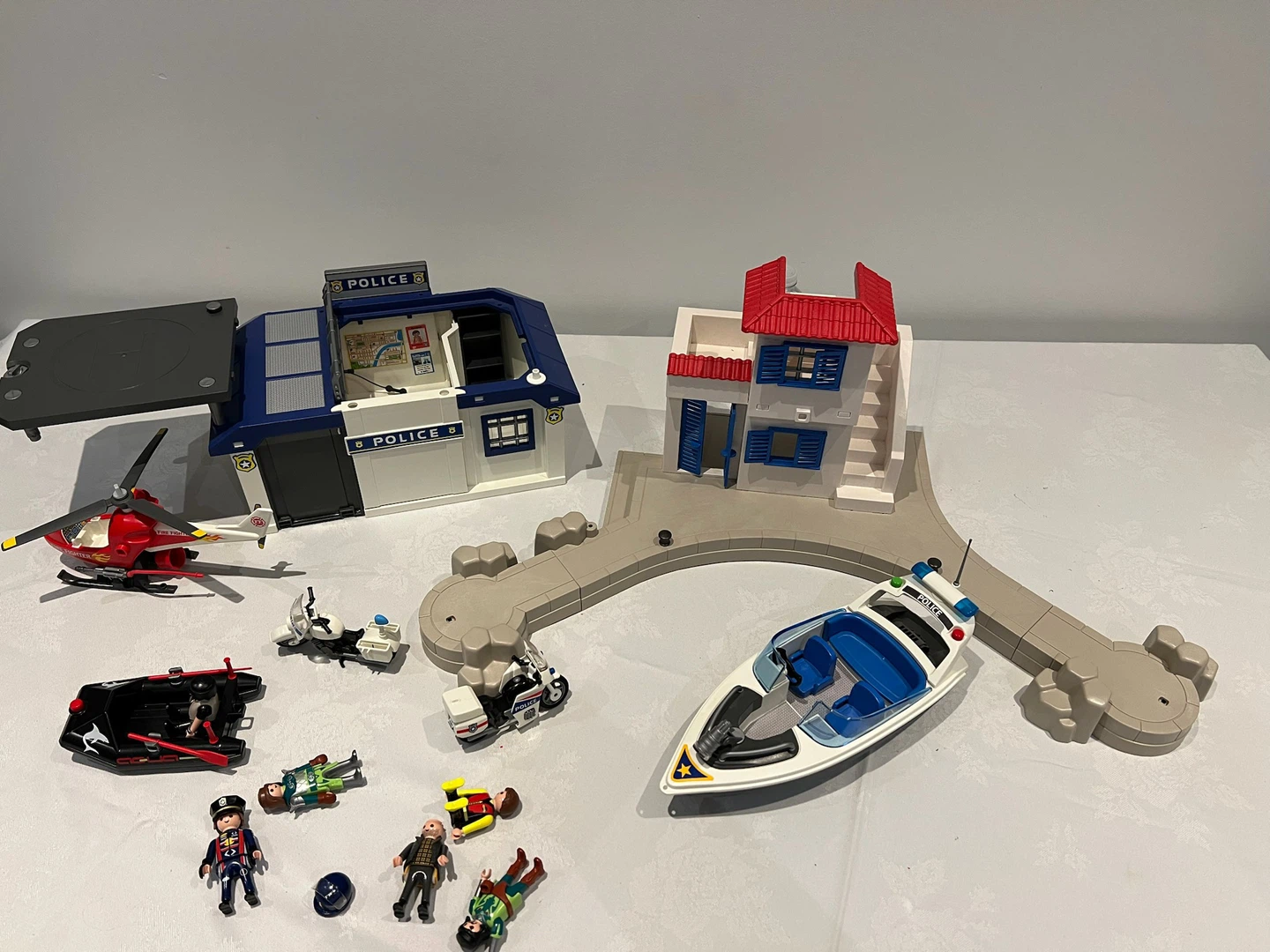 Playmobil Police Station and Vehicles Playset - photo 4