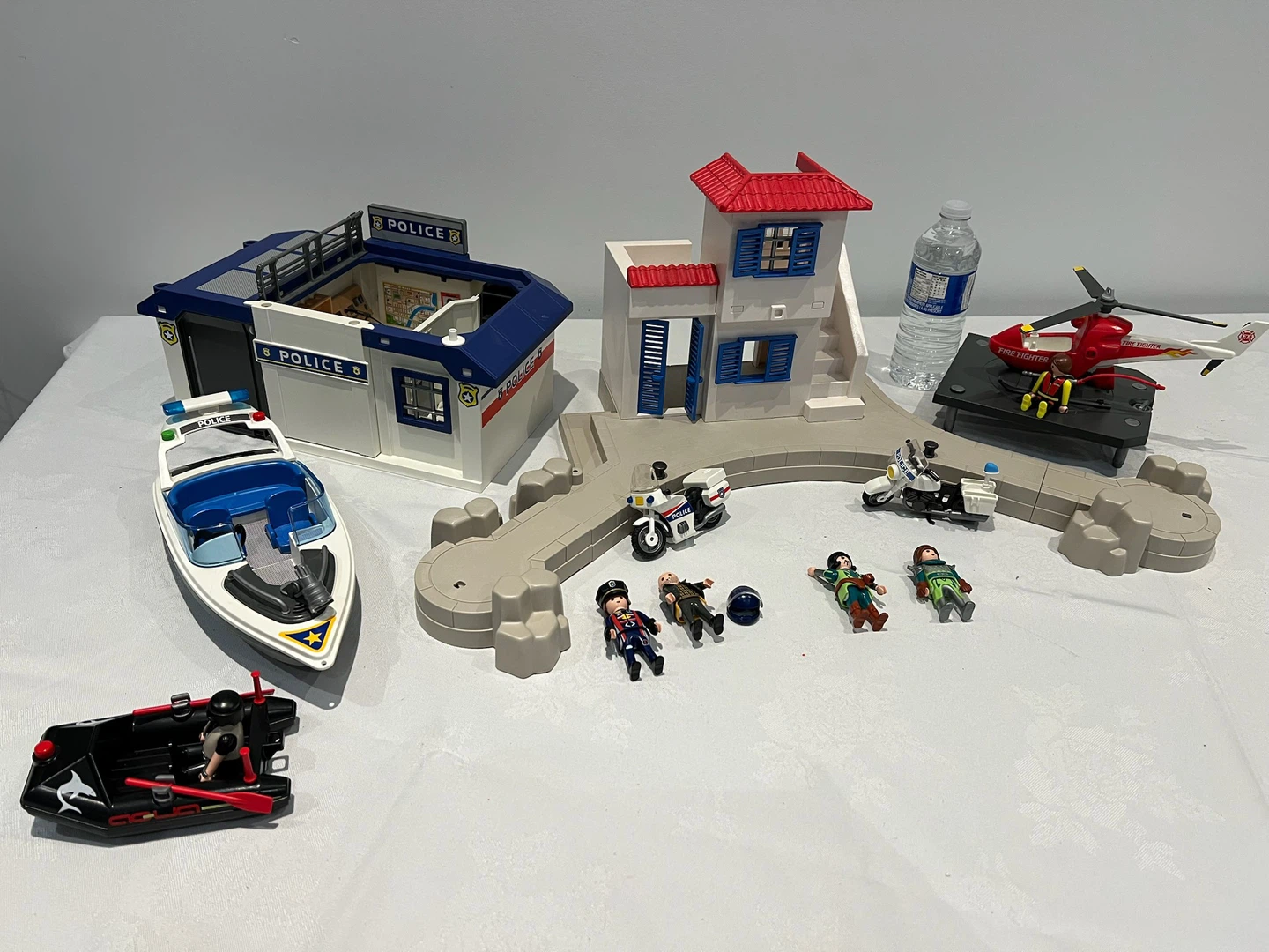Playmobil Police Station and Vehicles Playset - photo 2
