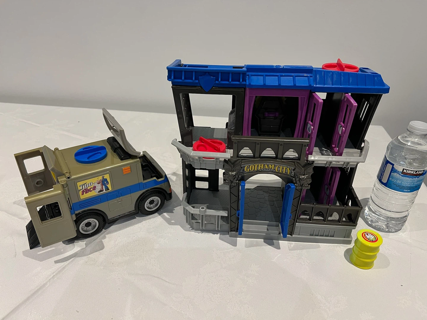 Fisher-Price DC Super Friends Gotham City Jail Playset & Vehicle - photo 3