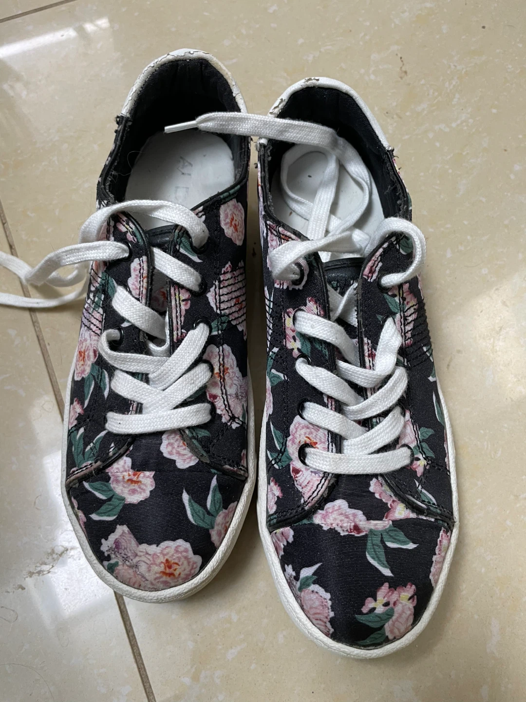 ALDO Black Floral Sneakers - photo 2