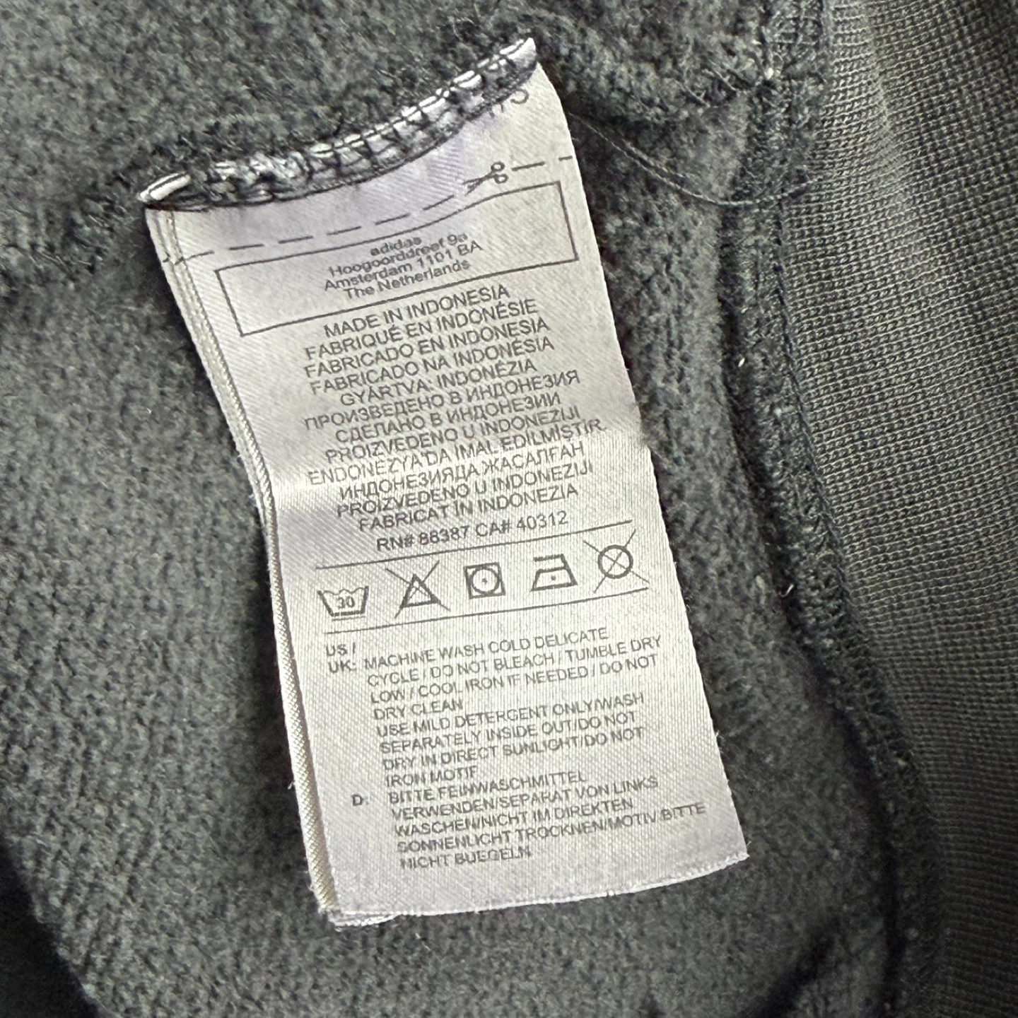 Adidas Crewneck Sweatshirt - Black - Medium - photo 4