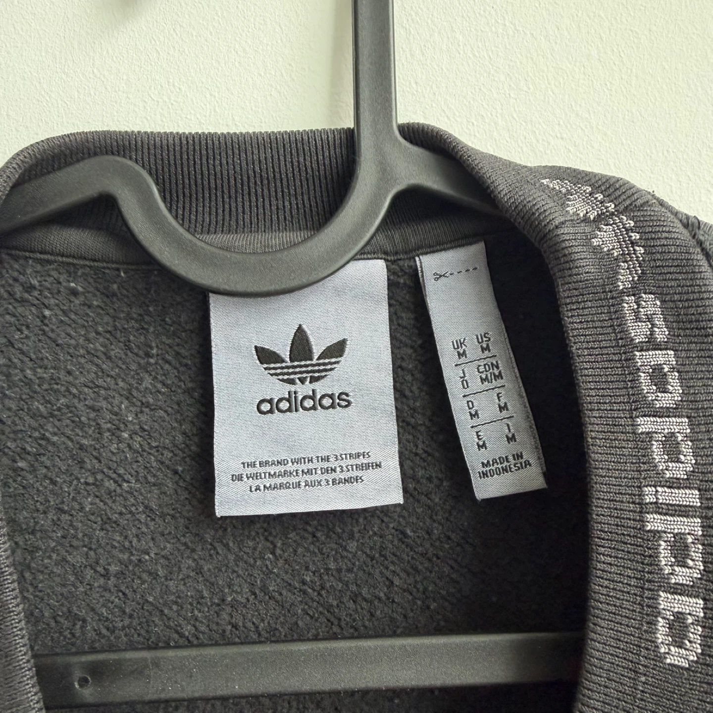 Adidas Crewneck Sweatshirt - Black - Medium - photo 3