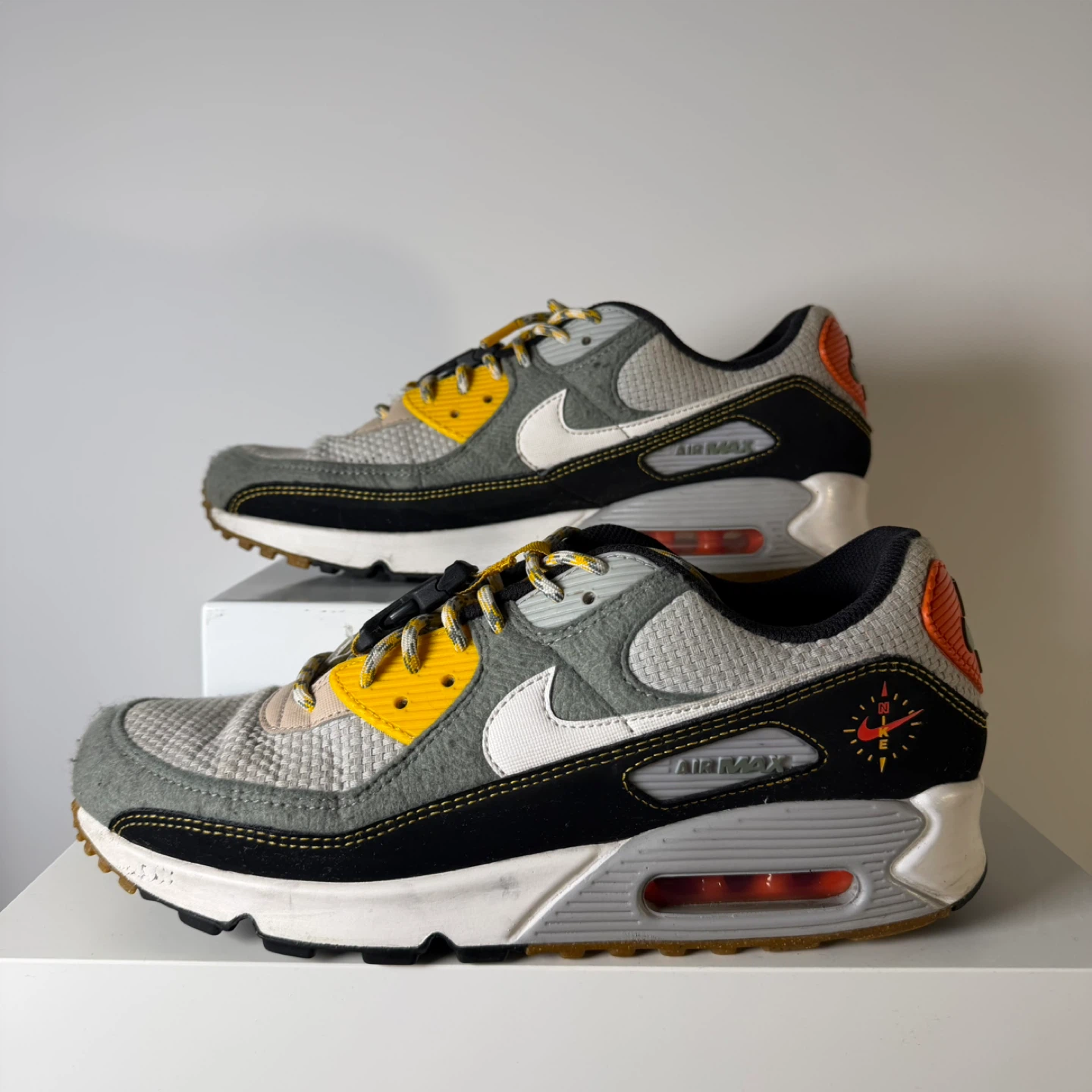 Nike Air Max 90 Men's Sneakers