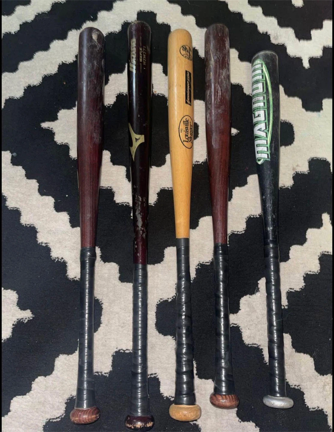 Lot of 5 Baseball Bats - photo 2