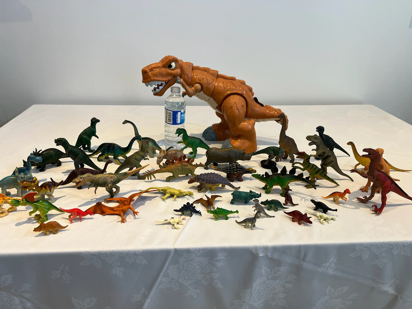 Large collection of plastic dinosaur toys - photo 4