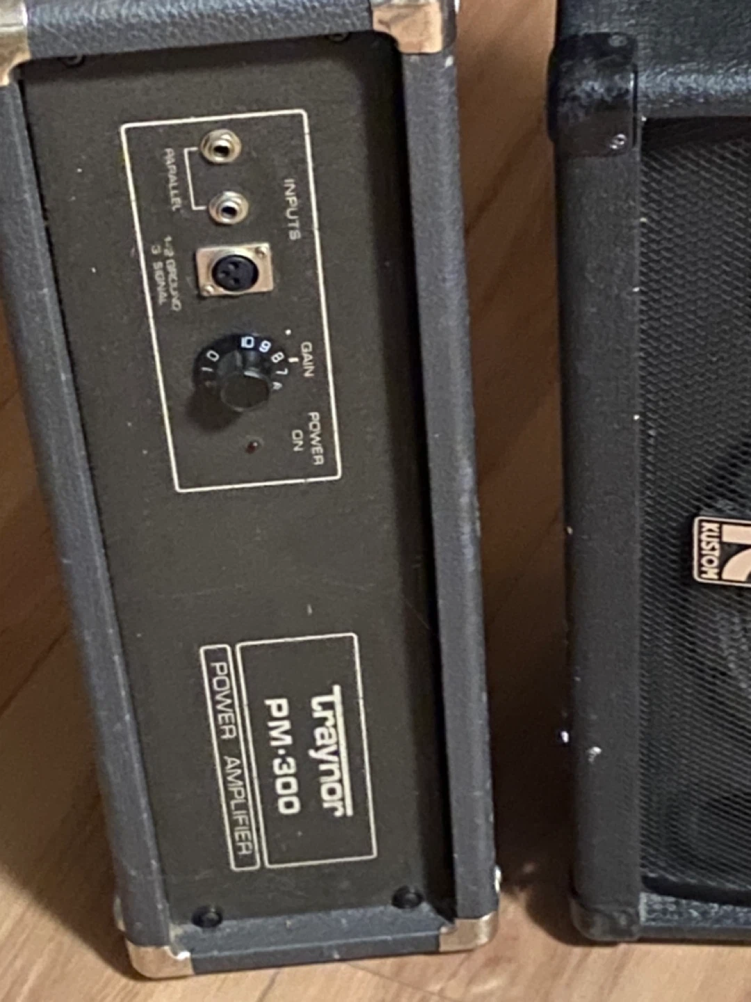 Kustom PA system and Traynor power amp - photo 3