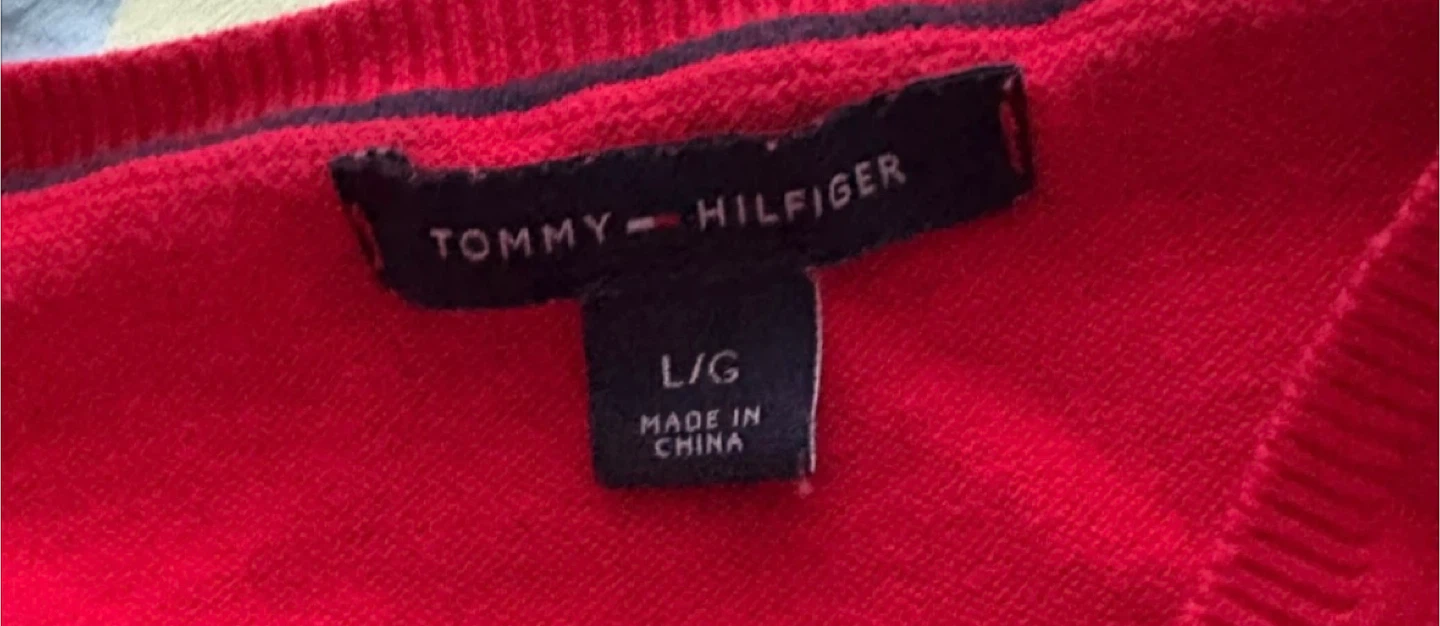 Tommy Hilfiger red sweater (New) (Large) - photo 3