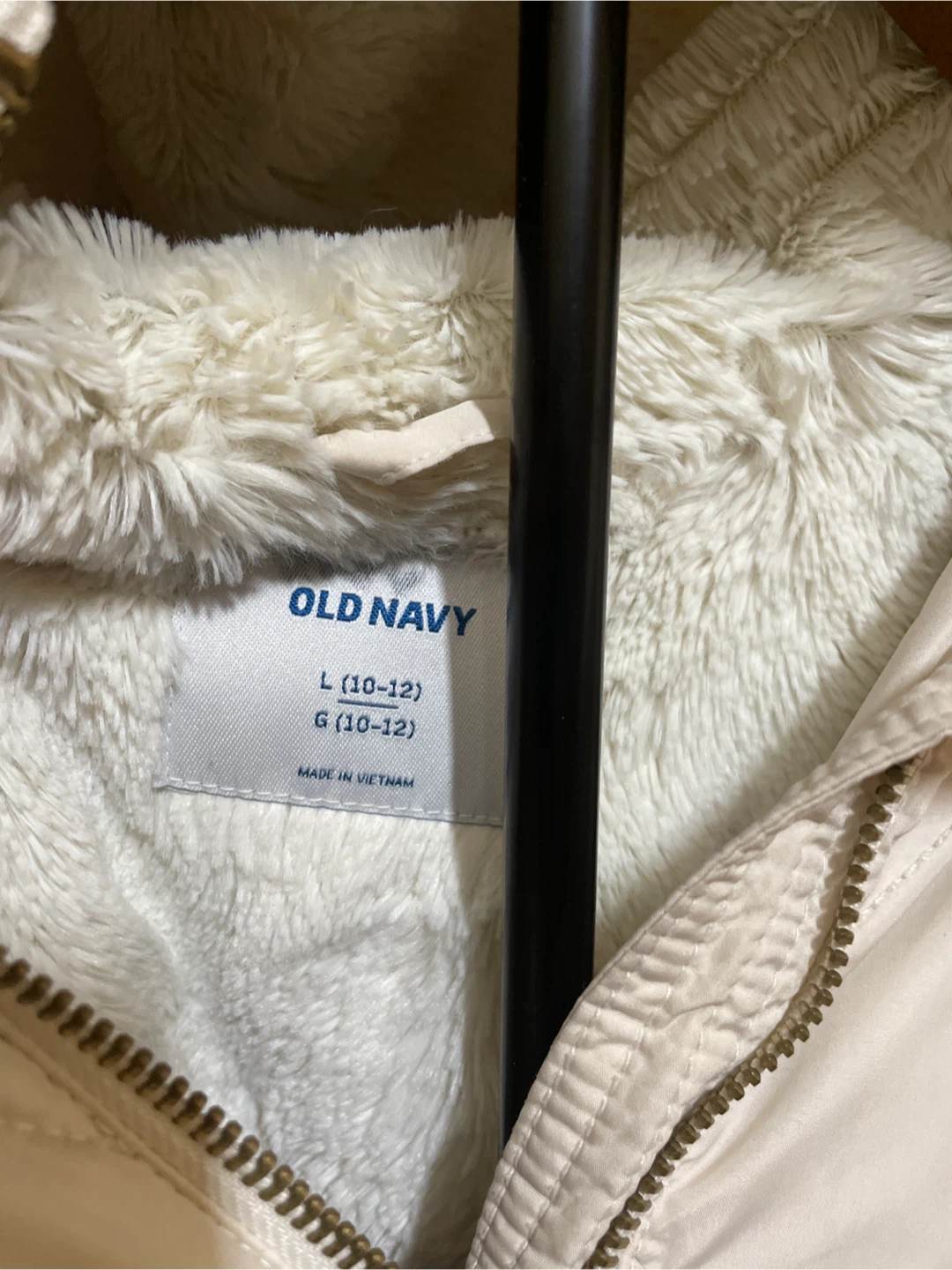 Old Navy Puffer Jacket with Fur Hood - Size L (10-12) - photo 3