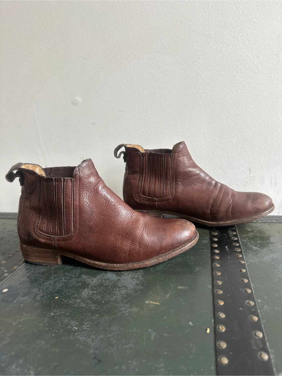 FRYE Brown Leather Chelsea Boots - Size 8